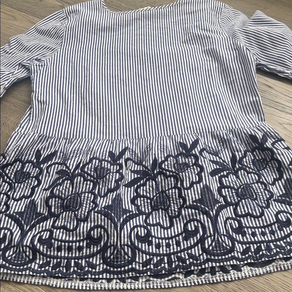 Luna Moon |Striped and Embroidered Boho Bell Sleeve Top Navy and White Sz Medium - Picture 10 of 11